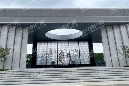城东滨江二期精装5室3厅2卫实木家具前后双阳台证满五年
